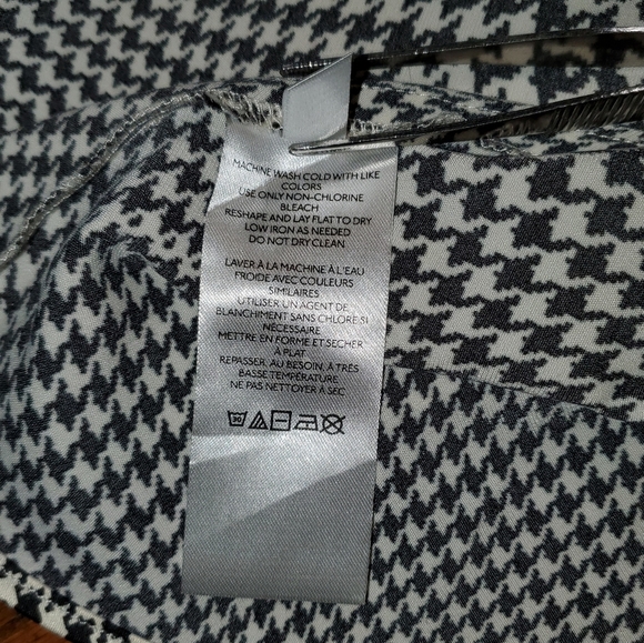 Urban Outfitters Optical Illusion Houndstooth Skirt With Slit - Picture 6 of 11